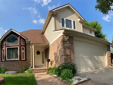 houses for sale st clair shores|Saint Clair Shores Real Estate & Saint Clair Shores, MI Homes。